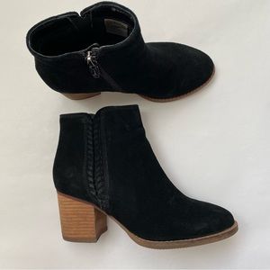 Blondo Waterproof ankle boots
